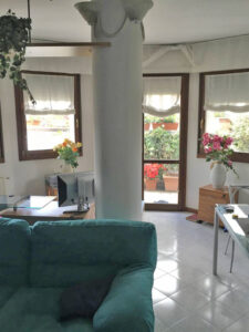 Foto prima di Intervento di ristrutturazione appartamento per rinnovamento strutturale ed estetico Caterino Costruzioni Via Bedetti Bologna