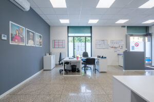 Foto di particolare Intervento di ristrutturazione ufficio in ottica di funzionalità e accoglienza Lavoropiù Via Mazzini Imola Bologna