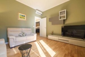 Salotto dopo la ristrutturazione di Caterino Costruzioni